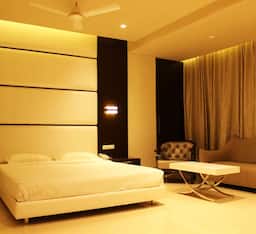 Super Deluxe Double Room